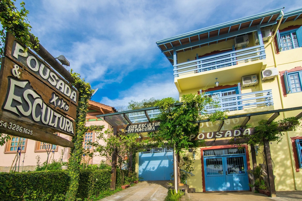 Pousada Xixo Escultura in Caxias Do Sul, Brasil