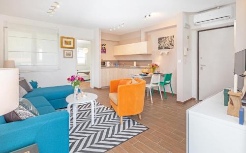 RozART river marina apartment with free parking — 4-Star Luxury Hotel in Mokosica, Croatia