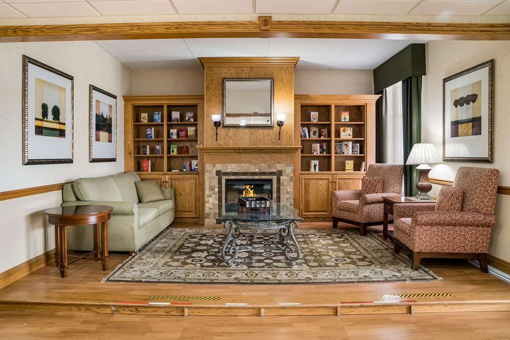 Quality Inn & Suites Saginaw - photo 3