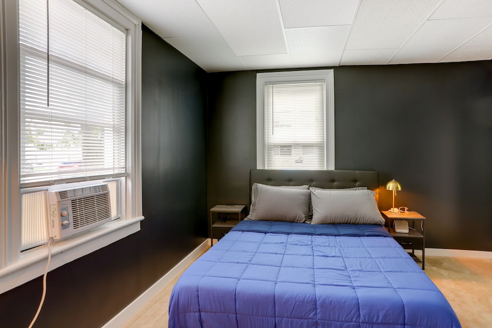 Cozy Downtown Sandusky Gem 1 Mi to Lake Erie in Sandusky, United States