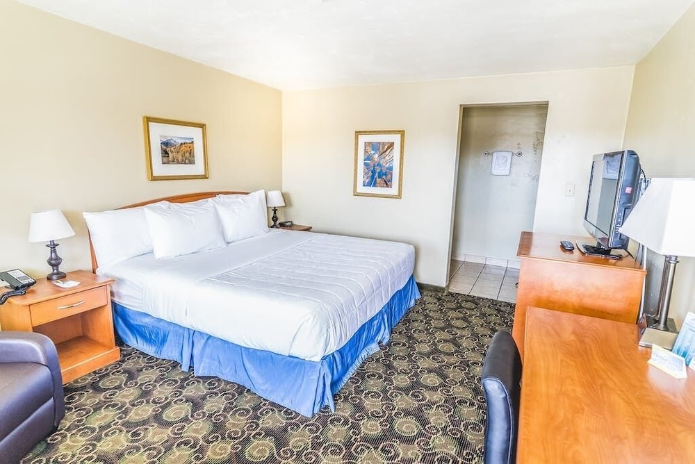Days Inn by Wyndham Montrose - photo 28