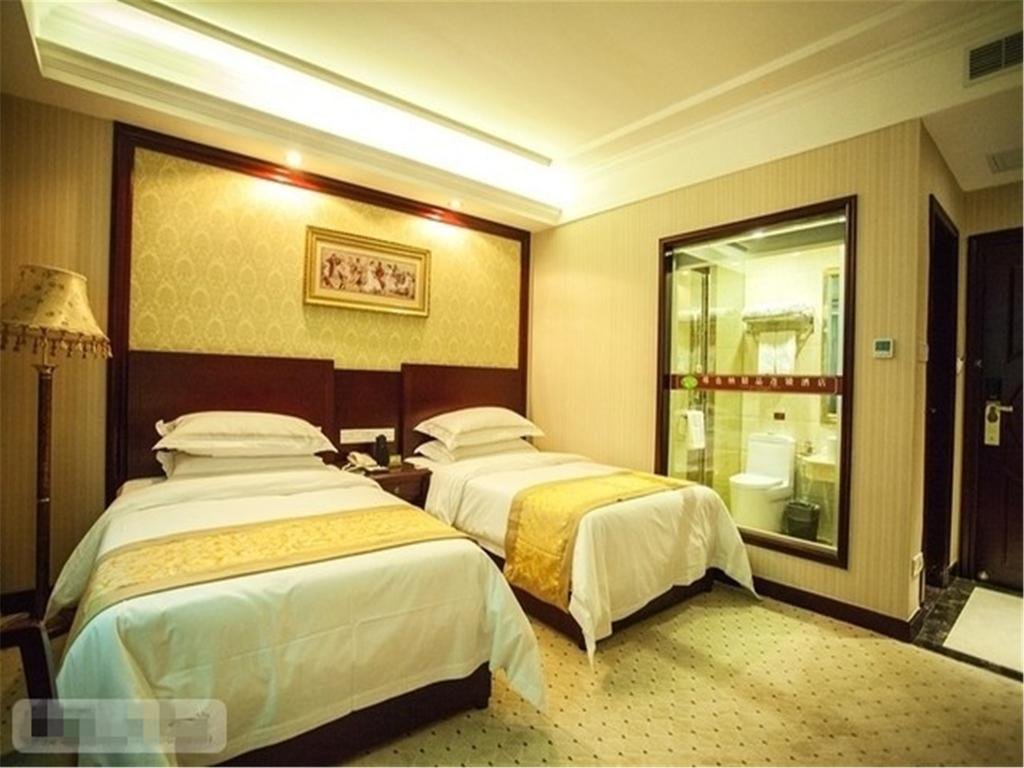 Vienna Hotel - carbon neutral hotel in Puning