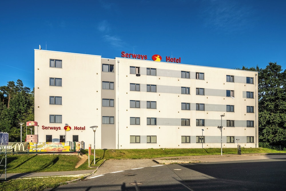 Serways Hotel Feucht Ost