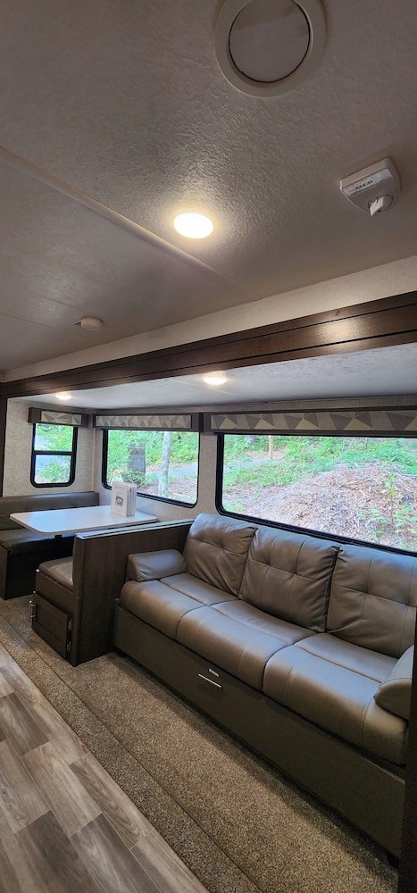 Emberglow Outdoor Resort - photo 182