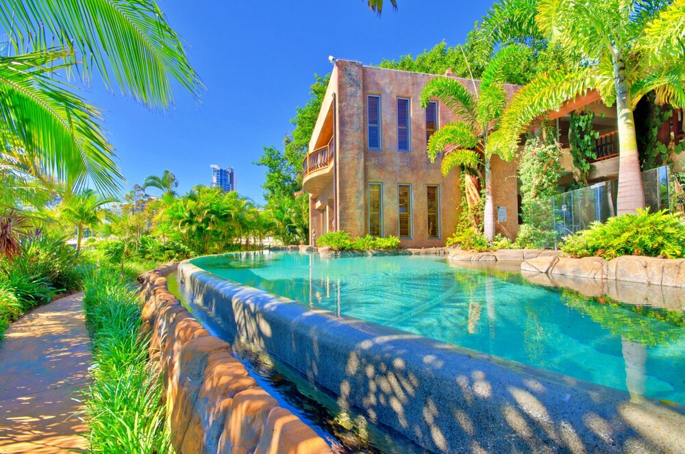 Casa Albero — 4-Star Luxury Hotel in Gold Coast, Australia