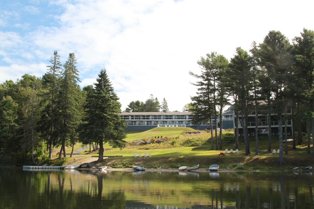 Beach Cove Waterfront Inn - carbon neutral hotel in Boothbay Harbor