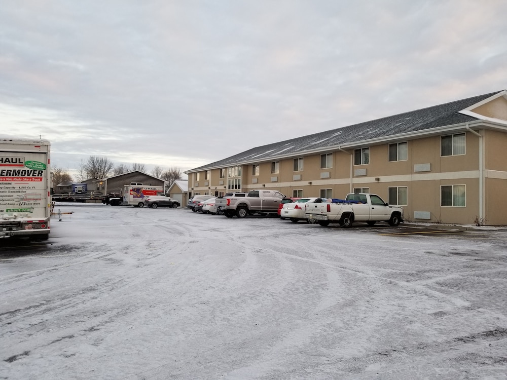 Bilmar Inn & Suites Dell Rapids Near Sioux Falls - photo 197