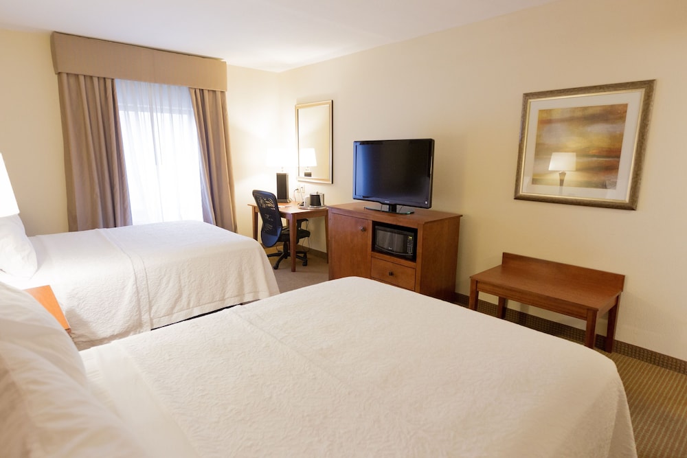 Hampton Inn & Suites Radcliff Fort Knox - photo 17