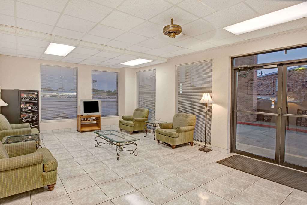 Knights Inn South Houston - photo 2