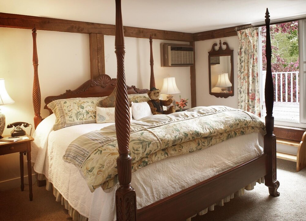 Three Mountain Inn - photo 4