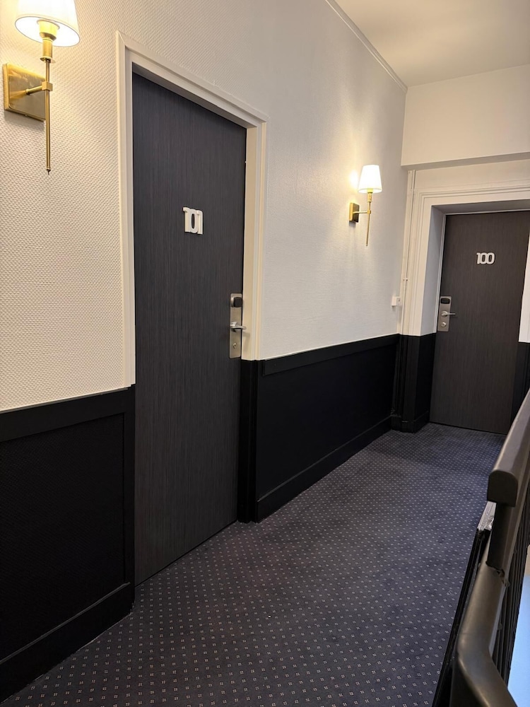 Hôtel du Commerce - carbon neutral hotel in Cholet