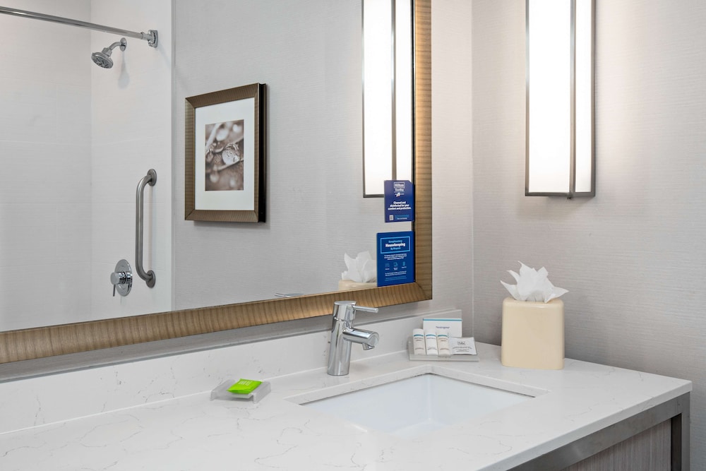 Hilton Garden Inn Roseville - photo 26