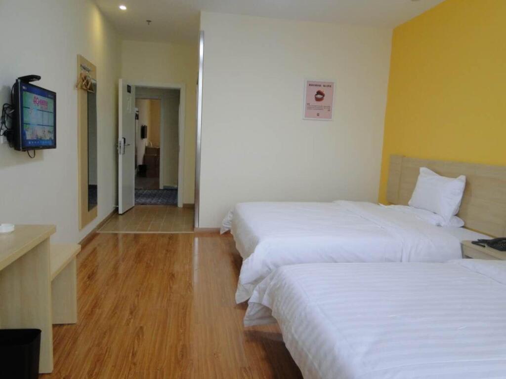 7 Days Inn Taihe Passenger Terminal — hotel in Ji'an