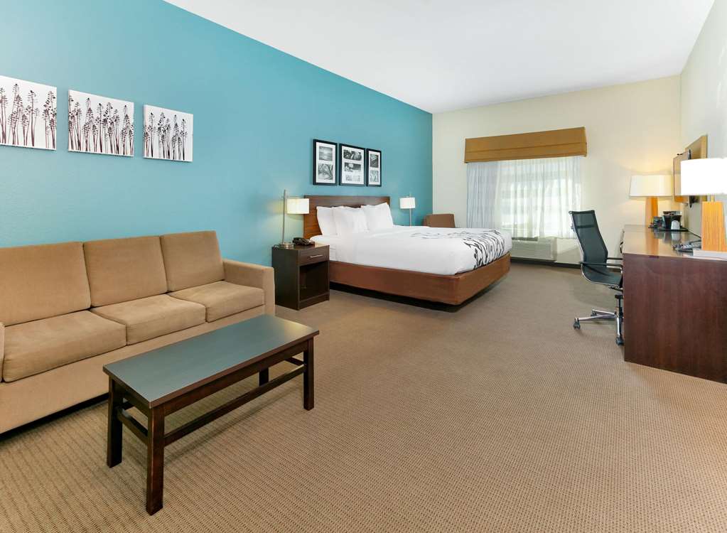 Wingate by Wyndham Longview North - photo 38
