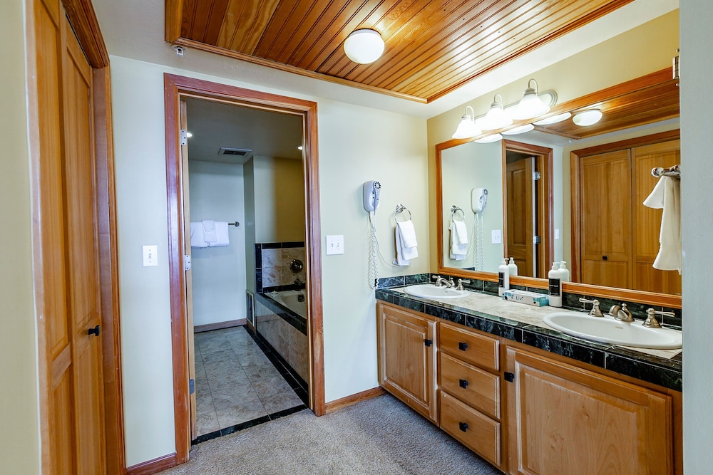 The Caledonian by All Seasons Resort Lodging - photo 222