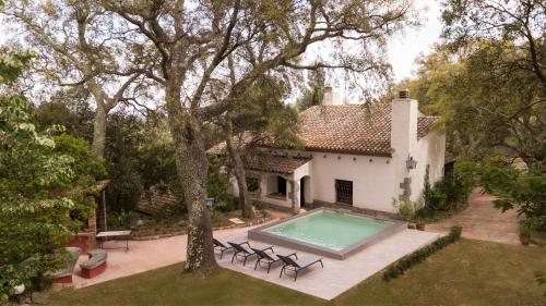 Ca la Cèlia casa con Spa piscina y BBQ — 4-Star Luxury Hotel in Macanet De Cabrenys, Spain