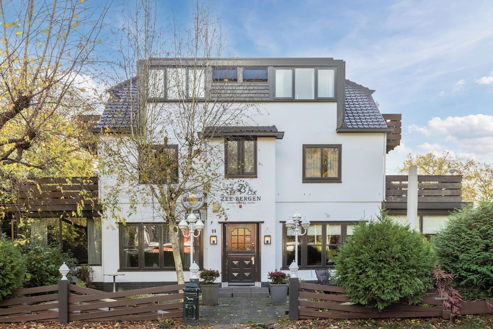 Hotel Zee Bergen in Bergen, Netherlands