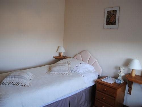 Central Guest House — 4-Star Luxury Hotel in Cardiff, United Kingdom