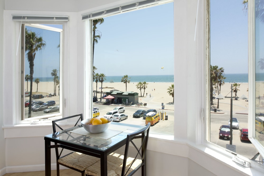 Air Venice on the Beach - photo 9
