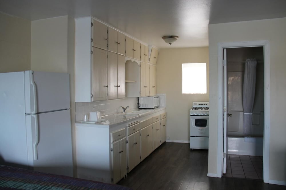 Economy Inn Safford - photo 15