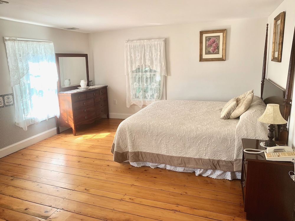 Old Orchard Beach Inn - photo 37