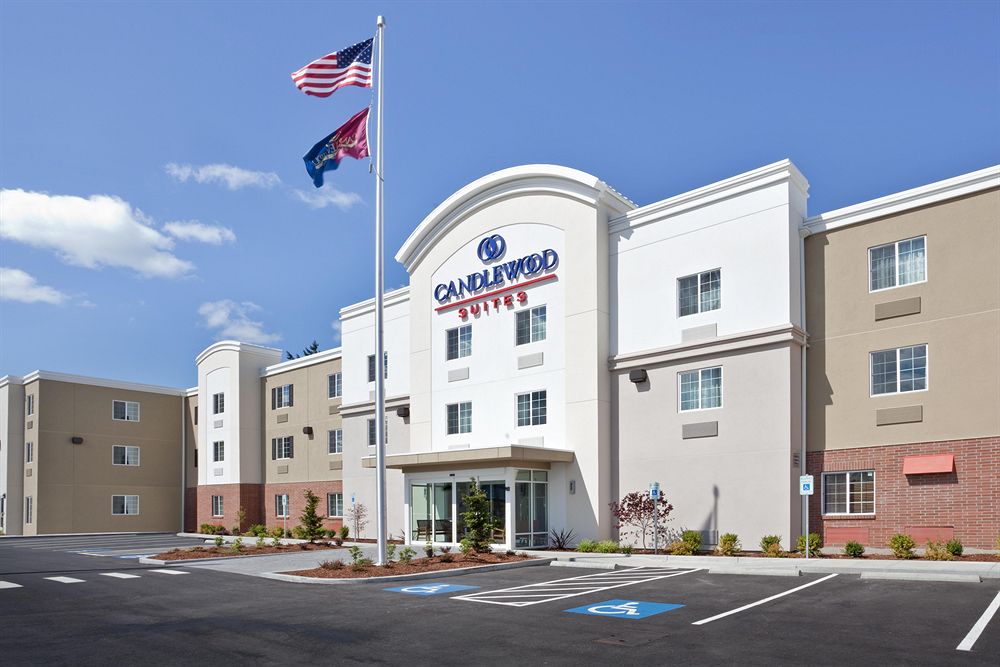 Candlewood Suites Lakewood — 4-Star Luxury Hotel in Lakewood, United States