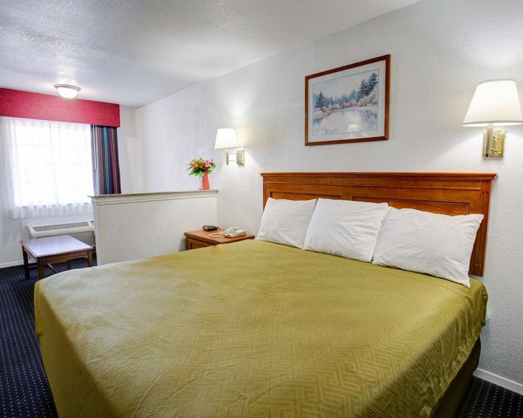 Econo Lodge Temple - photo 24