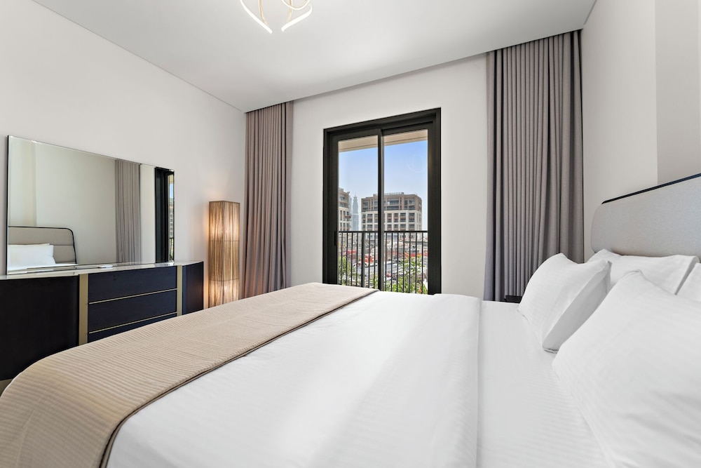 3BR Central Park Prime Dubai Location — 4-Star Luxury Hotel in Dubai, United Arab Emirates