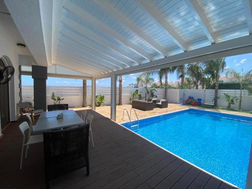 Villa Angel Exotic Villa 200m From Beach