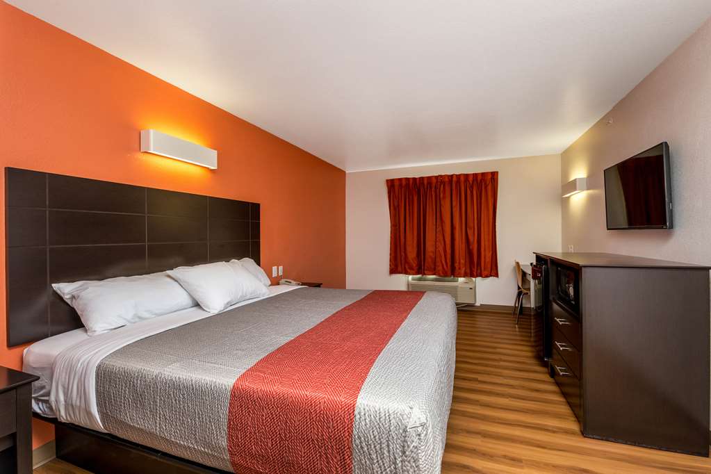 Motel 6 Peoria IL - photo 13