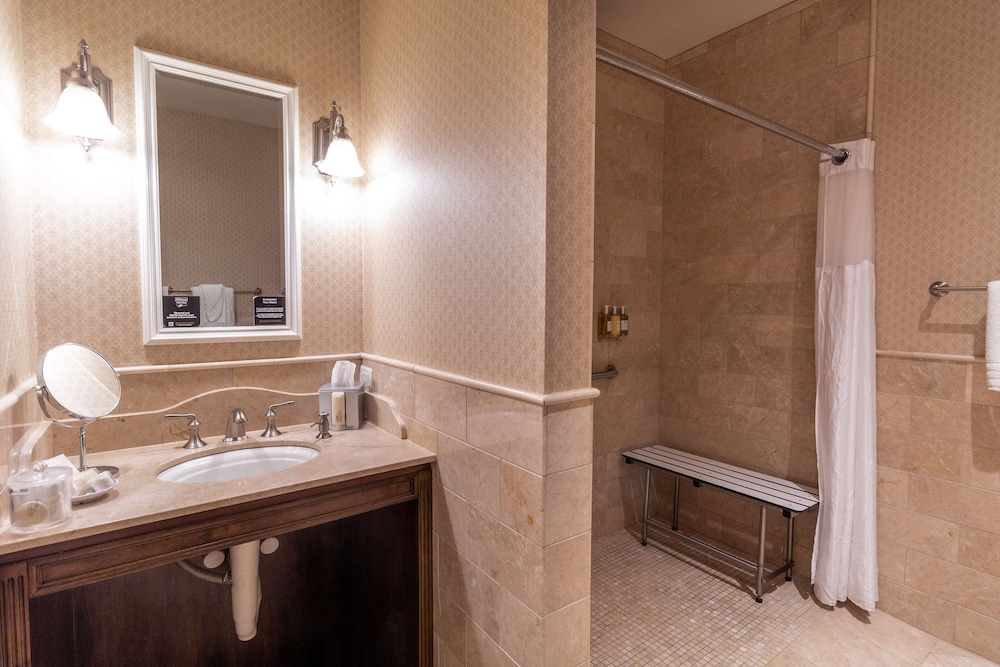 Madison Beach Hotel - photo 44