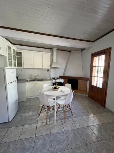 60s Homestead — Chrysoupolis — photo 4