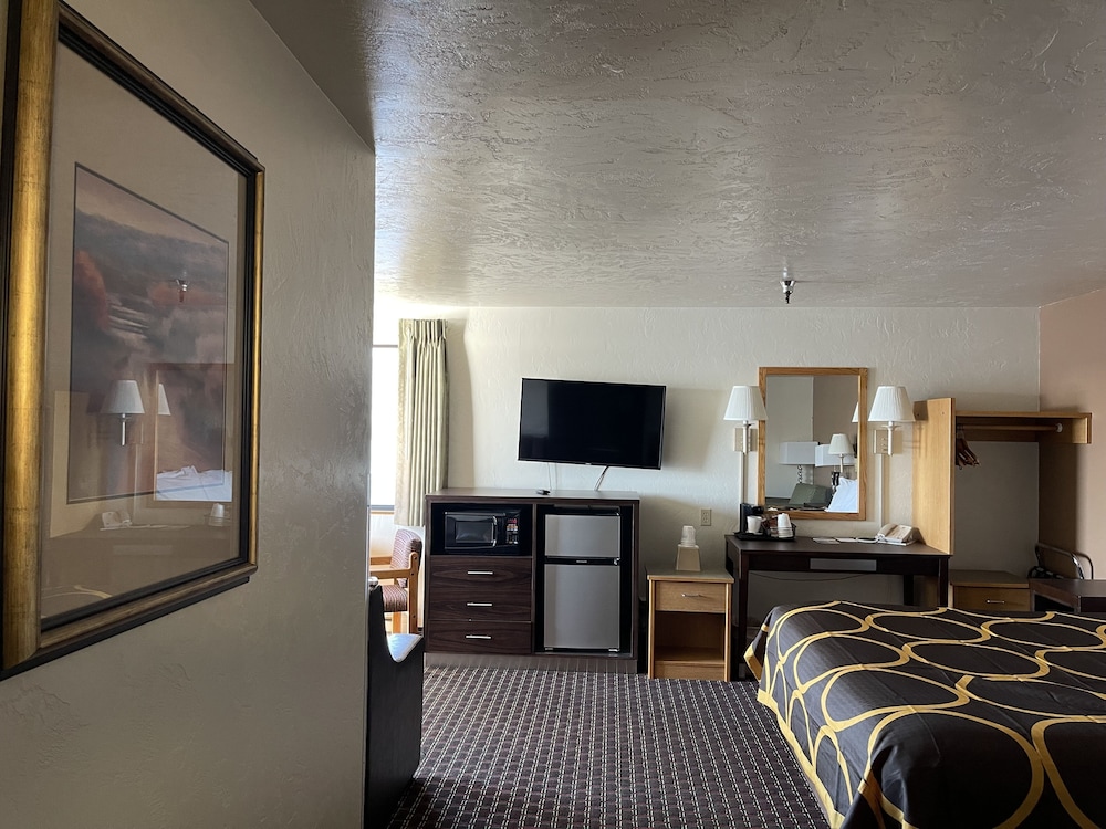 Super 8 by Wyndham Ketchikan - photo 27