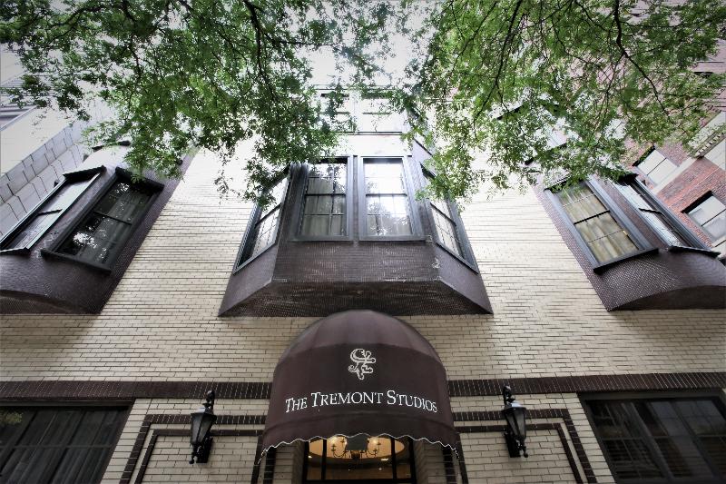 Selina Chicago - photo 3