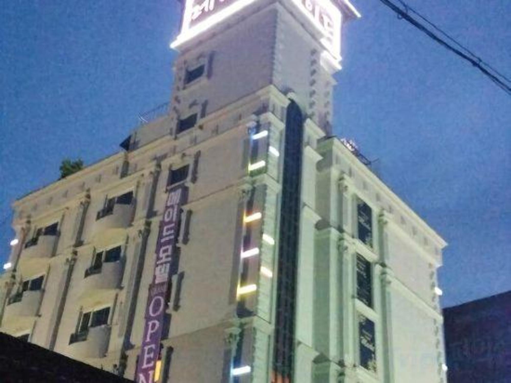 Made Hotel - last minute hotel in Jeonju