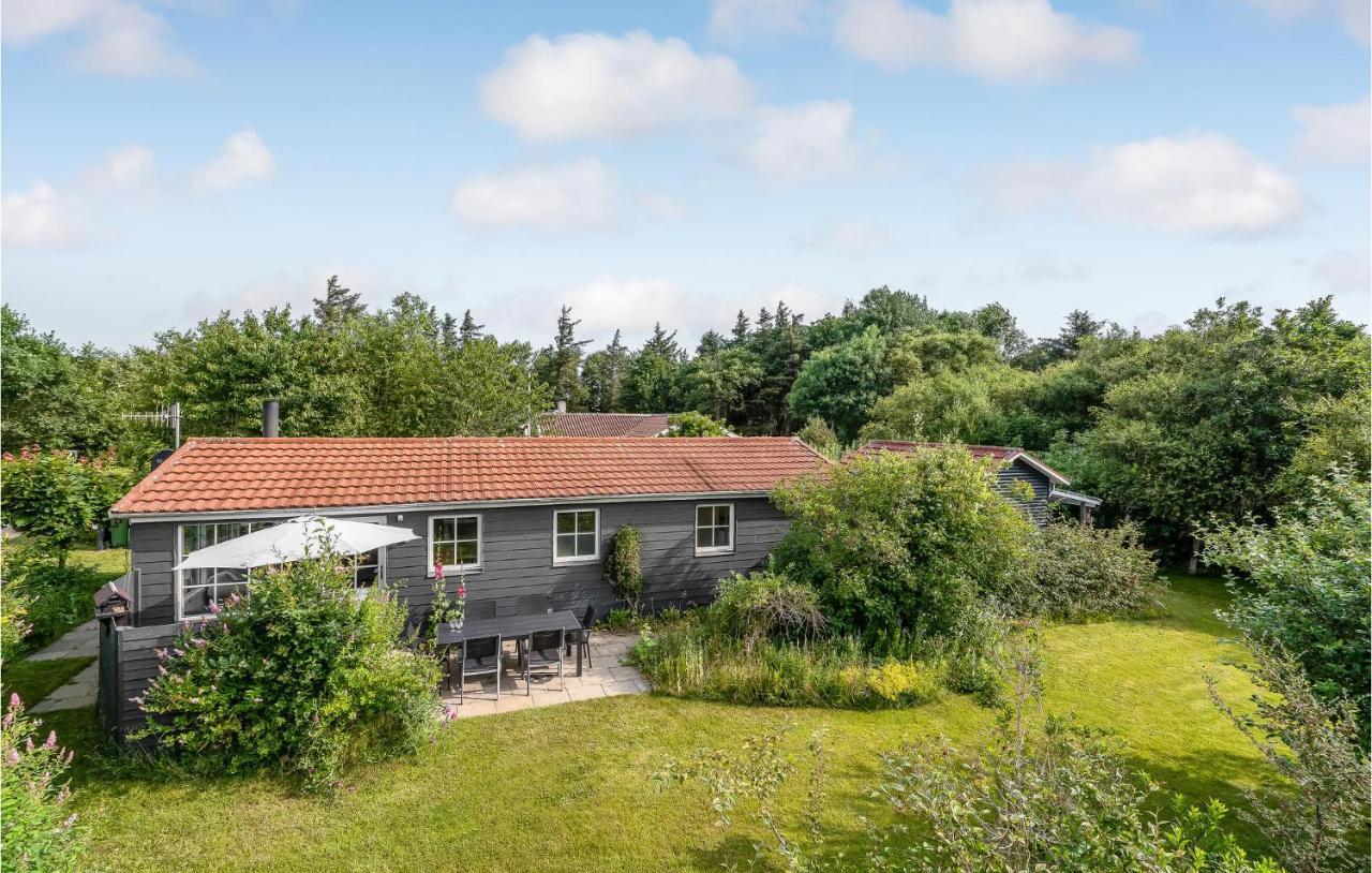 Beautiful Home In Vinderup With Kitchen — 4-Star Luxury Hotel in Vinderup, Denmark