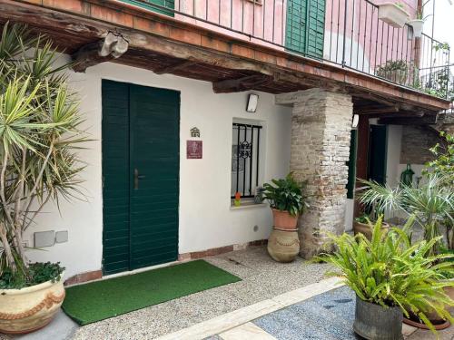 Apartment 1 Il Giardino Segreto — 4-Star Luxury Hotel in Cagliari, Italy