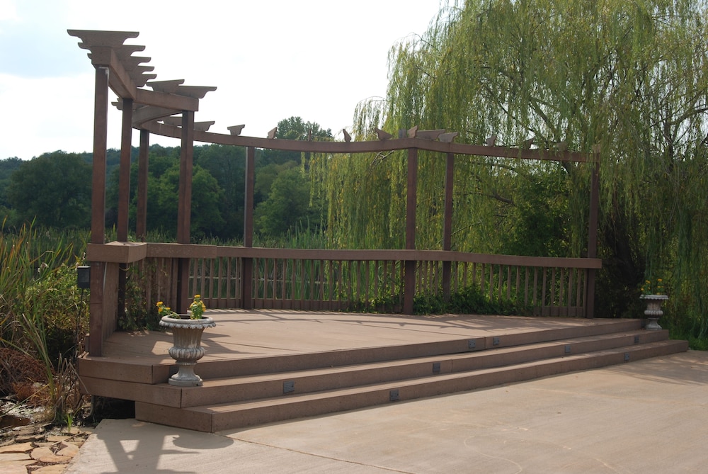 The Golf Inn at QC Resort and RV - photo 15