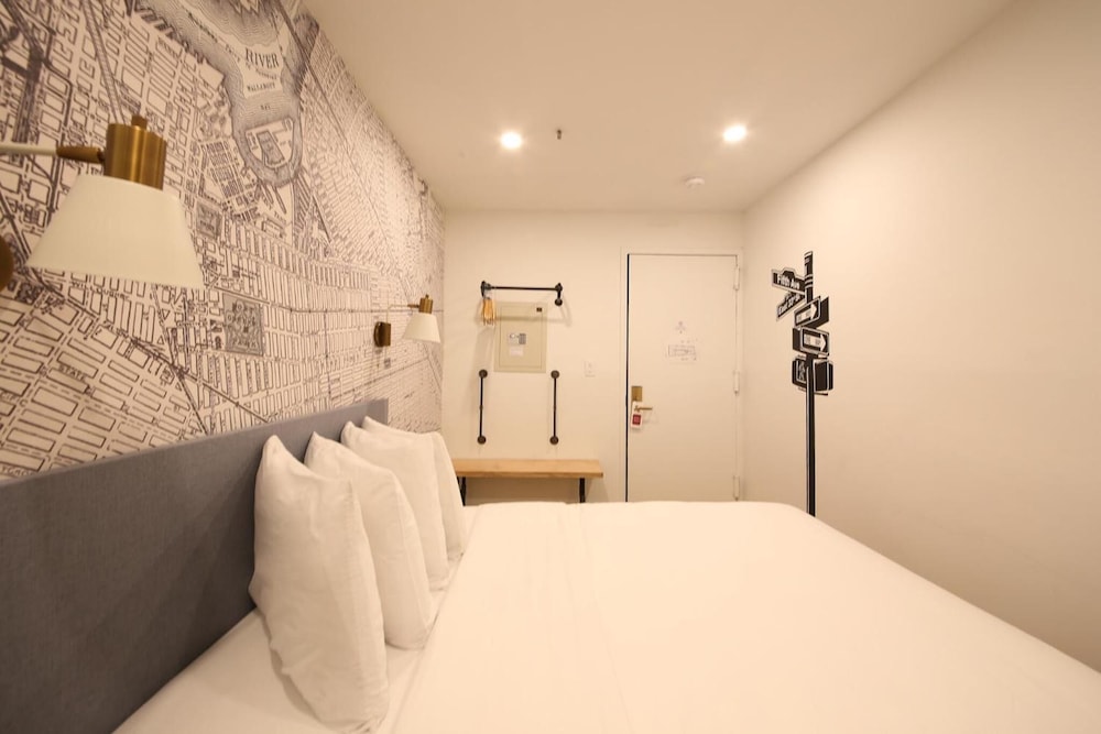 Doxie Hotel - photo 21