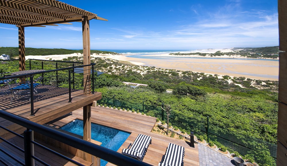 The Oyster Box Beach House — 5-Star Luxury Hotel in George, South Africa