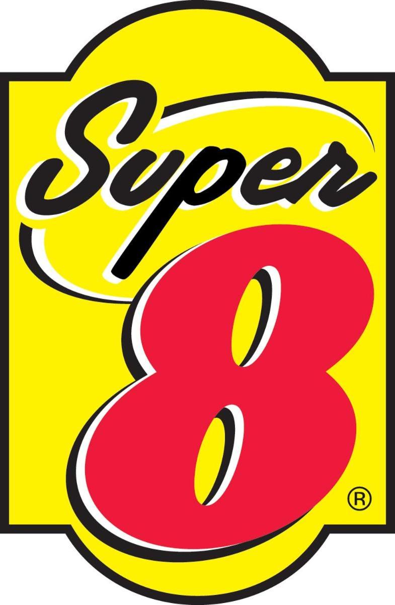 Super 8 by Wyndham Franklin Hwy 31 - photo 26