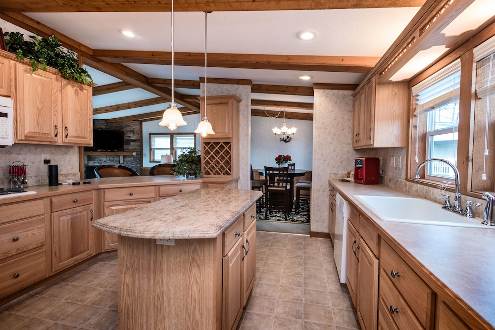 Swan Lake Resort Rentals - photo 71