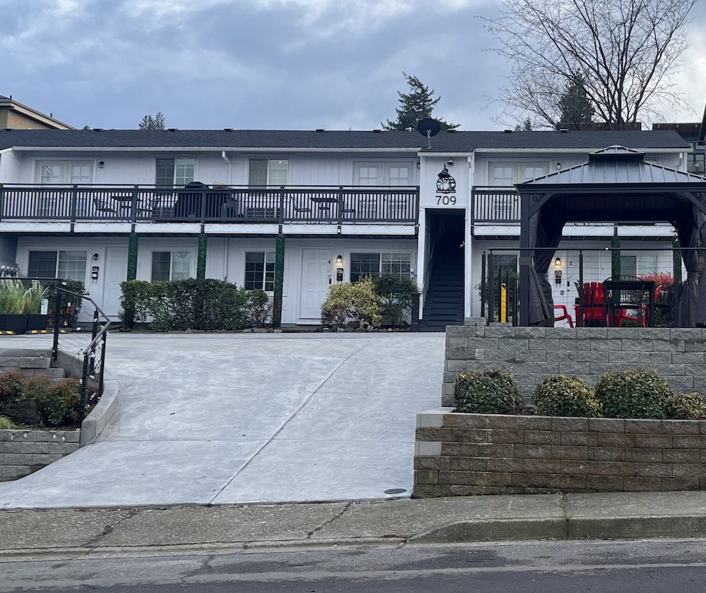 Hood River Suites Apartment Hotel - photo 57