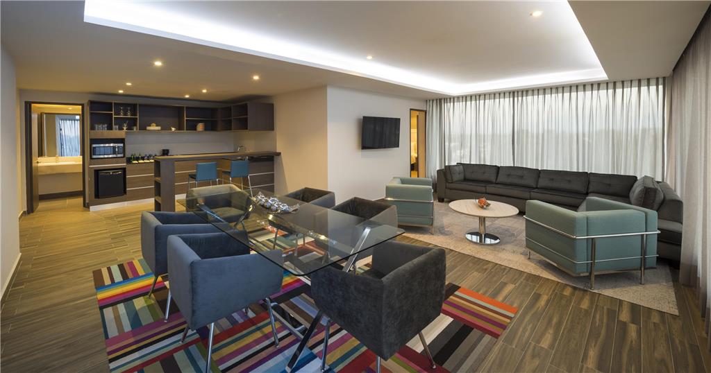 Presidential Suite common area
