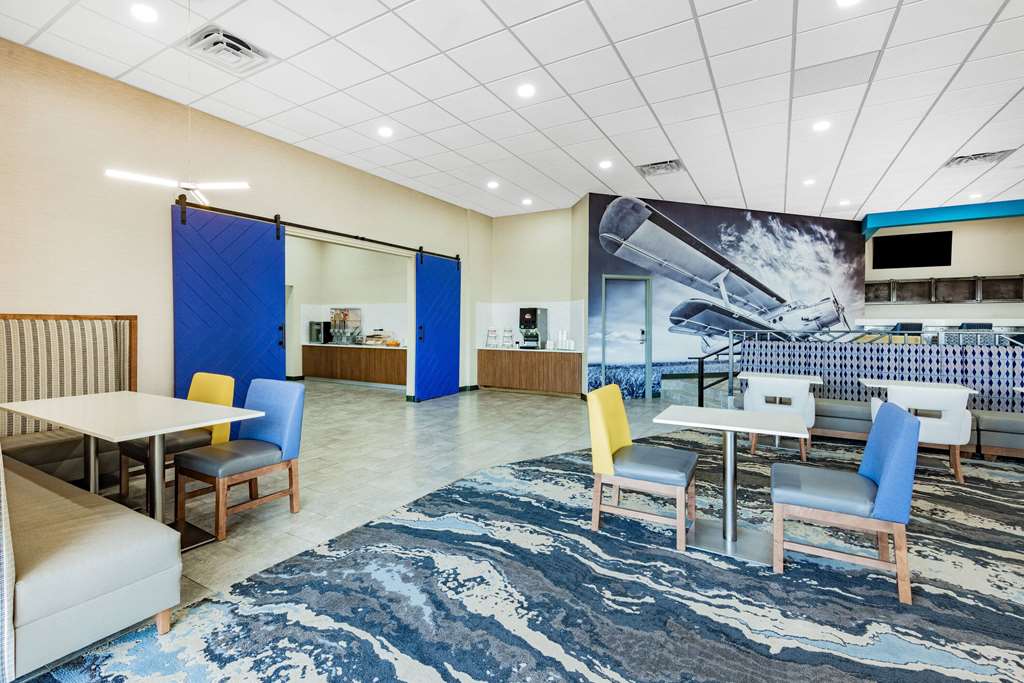 Wingate by Wyndham Wichita Airport - photo 28