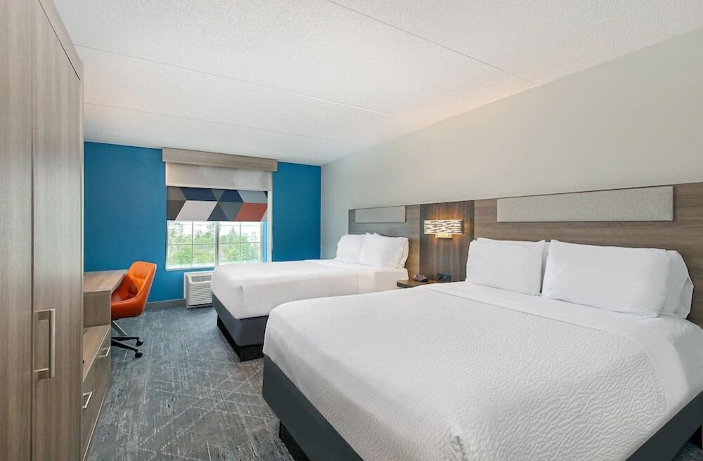 Holiday Inn Express Hotel & Suites Christiansburg by IHG - photo 9
