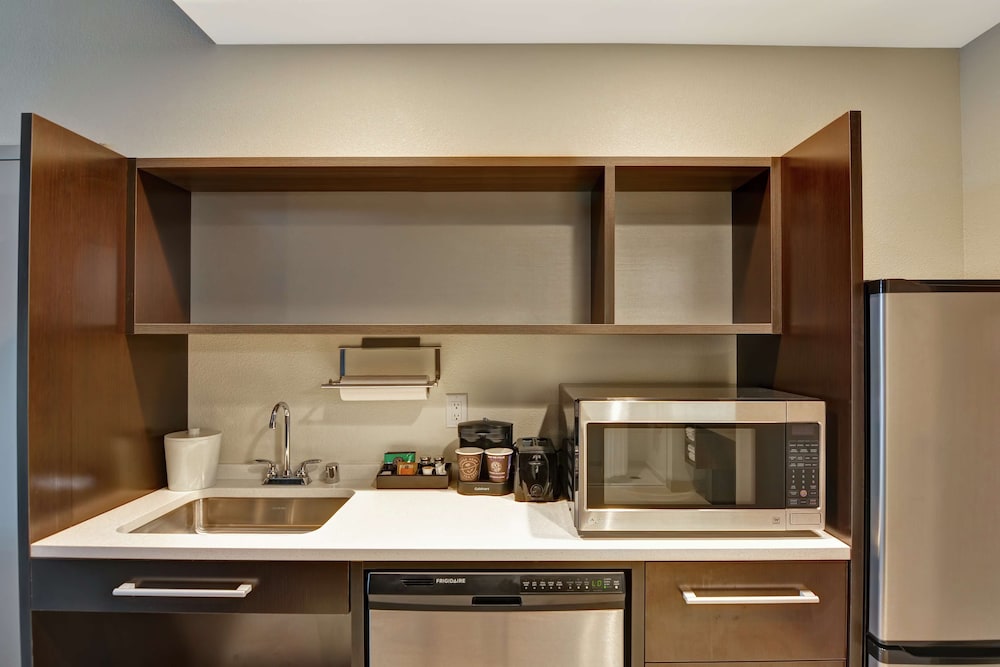 Home2 Suites by Hilton Rochester Mayo Clinic Area - photo 18