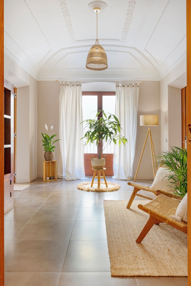 Hotel Casa Marcial — Besalu — photo 2