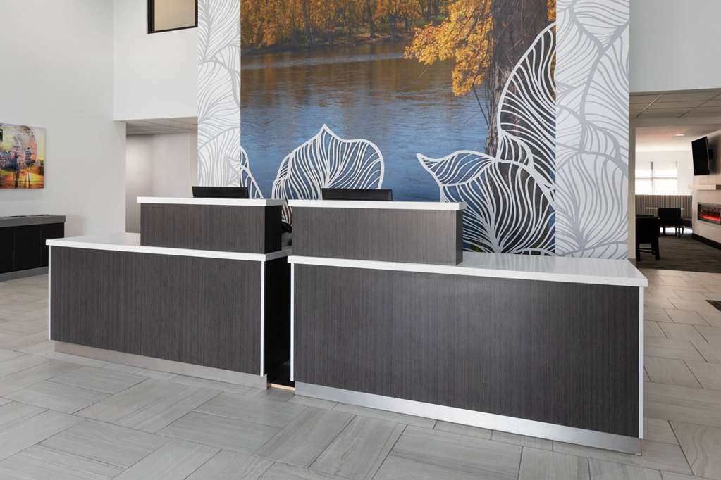 La Quinta Inn & Suites by Wyndham Meridian - photo 5