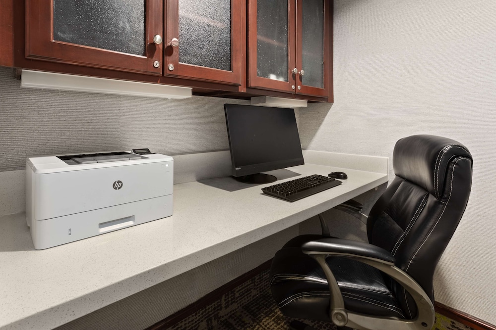 Hampton Inn & Suites Scottsburg - photo 29